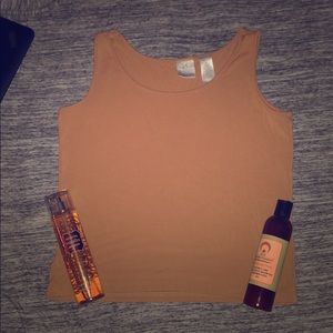 tightish tank top DO NOT BUY PLEASE TRADE